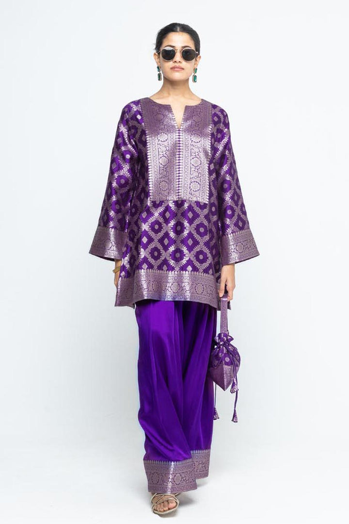 Seerat Brocade Jaal Silk Kurta With Farshi Set - Purple