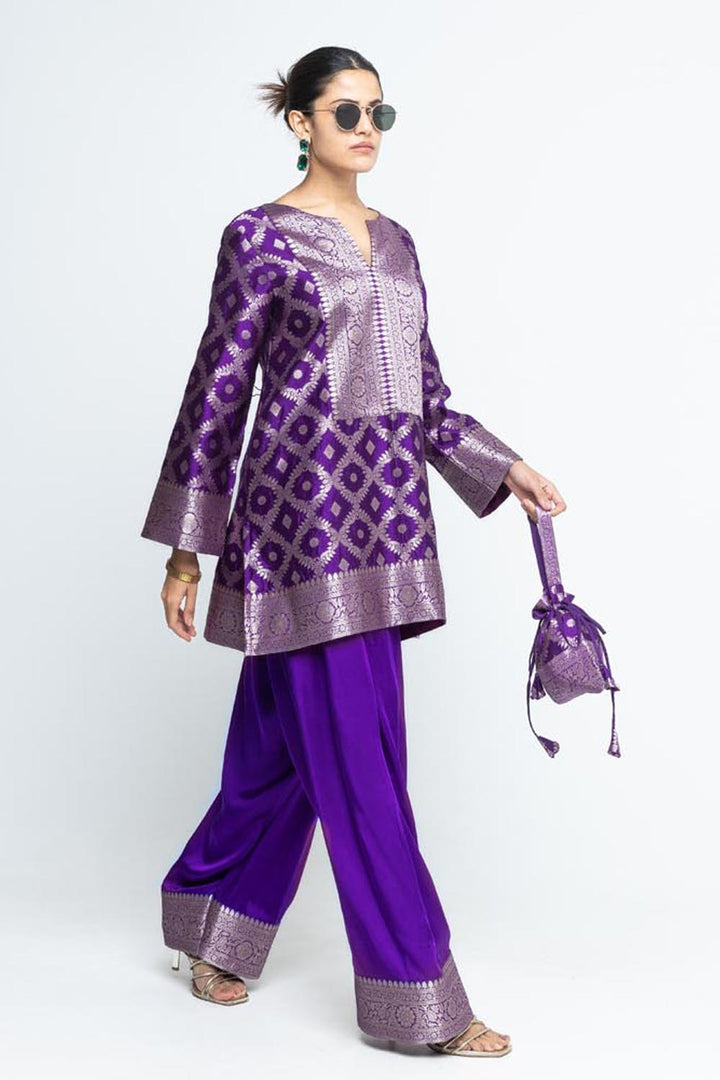 Seerat Brocade Jaal Silk Kurta With Farshi Set - Purple