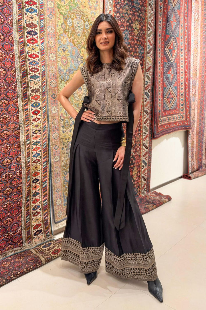 Diana Penty In Our Joli-Metallic Brocade Bib With Pant Set