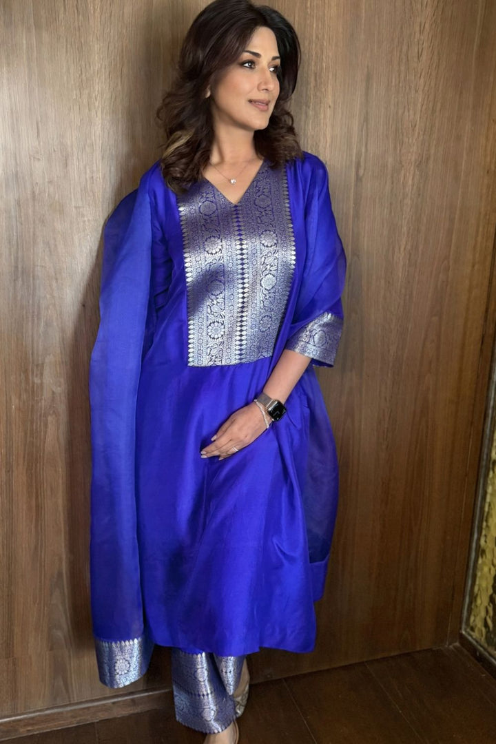 Sonali Bendre In Our Seher Tunic Set - Ultramarine