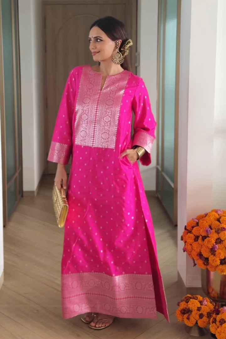 Roshni Chopra In Our Nats Statement Silk Kaftan With Brocade Detail - Pink