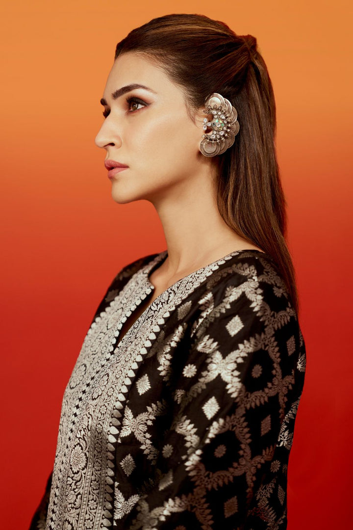 Kriti Sanon In Our Heera Brocade Jaal Kurta With Pants - Black