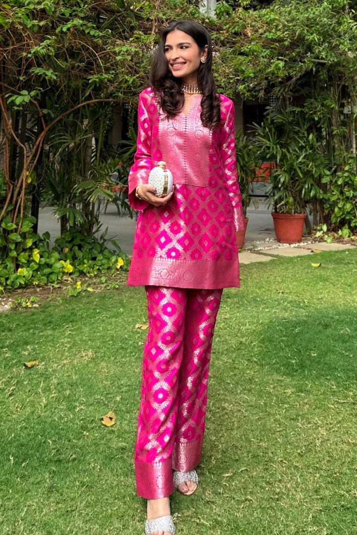 Saachi Daga In Our Heera Brocade Jaal Kurta With Pants - Pink