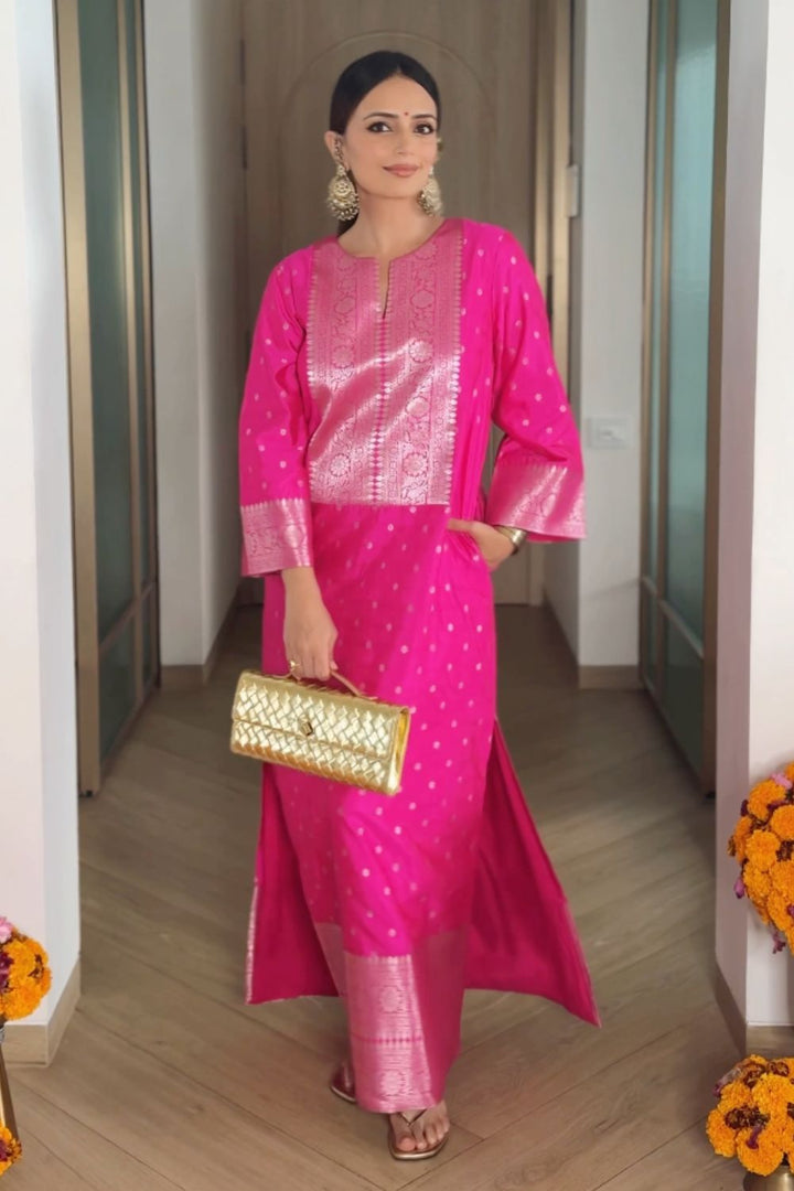 Roshni Chopra In Our Nats Statement Silk Kaftan With Brocade Detail - Pink