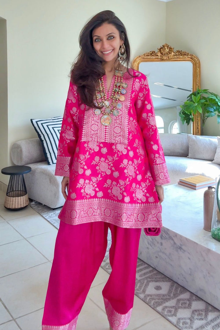 Nriti Shah In Our Seerat Brocade Jaal Silk Kurta With Farshi Set - Pink