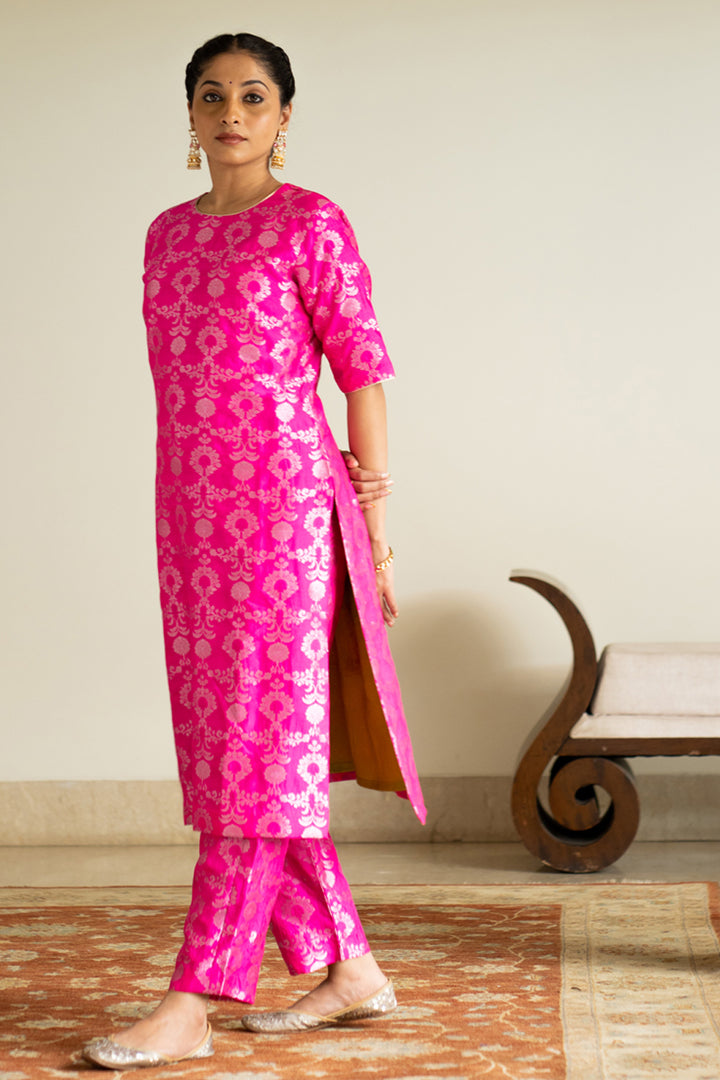 Pink Brocade Jaal Kurta Set