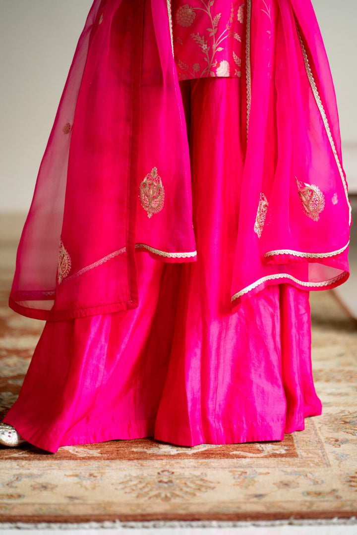 Pink Floral Jaal Brocade Short Kurta Set