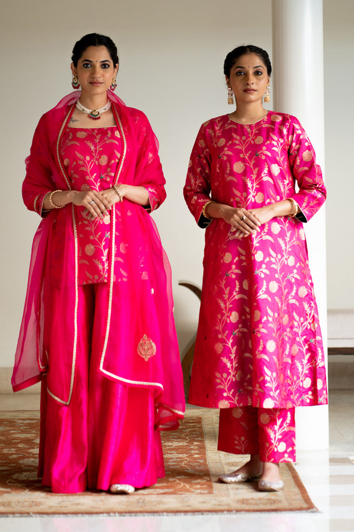 Pink Dainty Floral Jaal Brocade Kurta Set