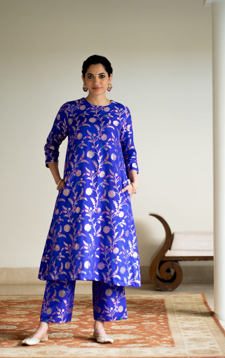 Blue Dainty Floral Jaal Brocade Kurta Set