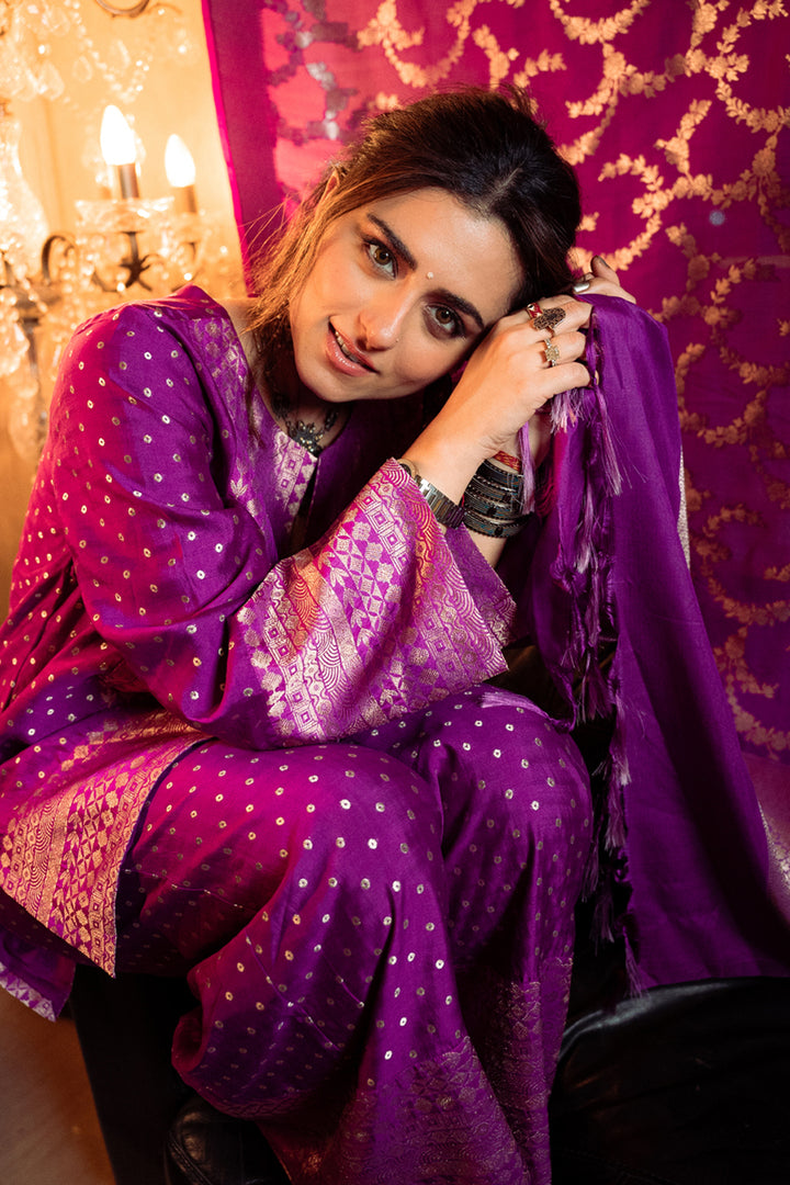 Ridhi Dogra In Our Sitara-Dotted Silk Kurta Set (Purple)