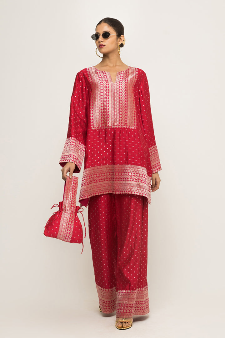 Sitara-Dotted Silk Kurta Set (Red)