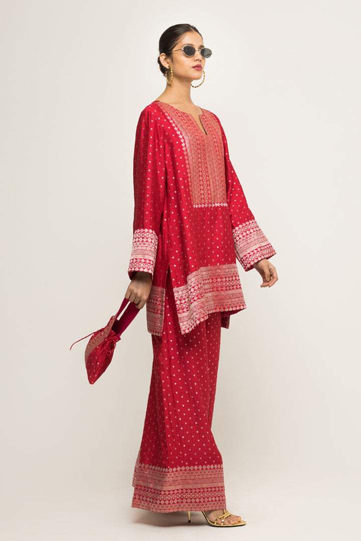Sitara-Dotted Silk Kurta Set (Red)