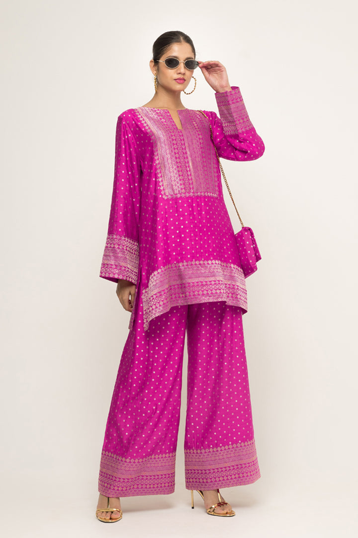 Sitara-Dotted Silk Kurta Set (Pink)