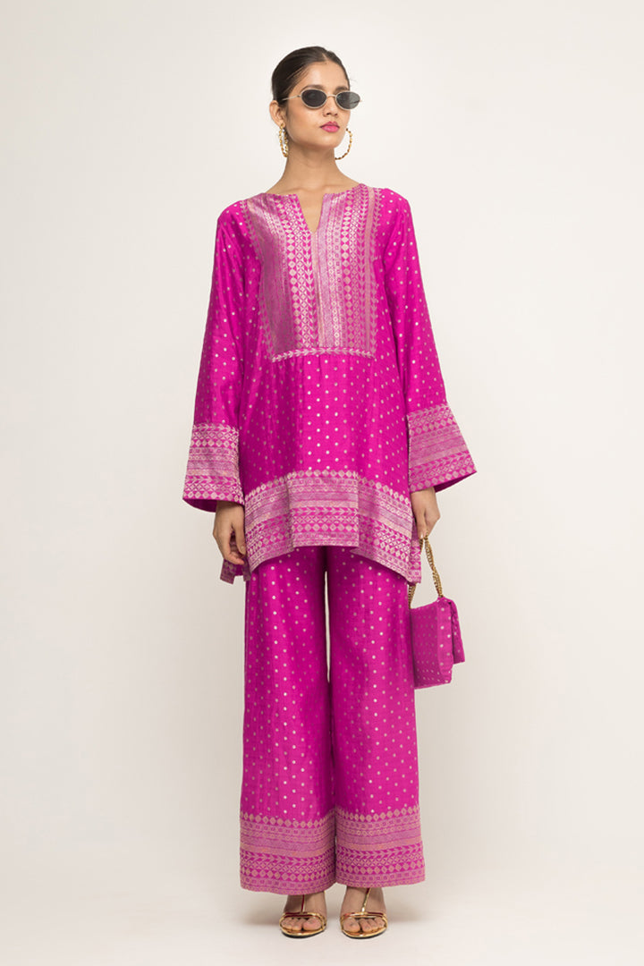 Sitara-Dotted Silk Kurta Set (Pink)