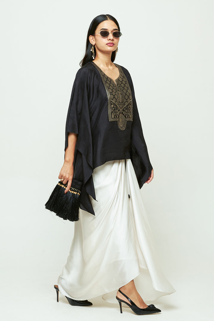Ashi Black Statement Kaftan With Skirt