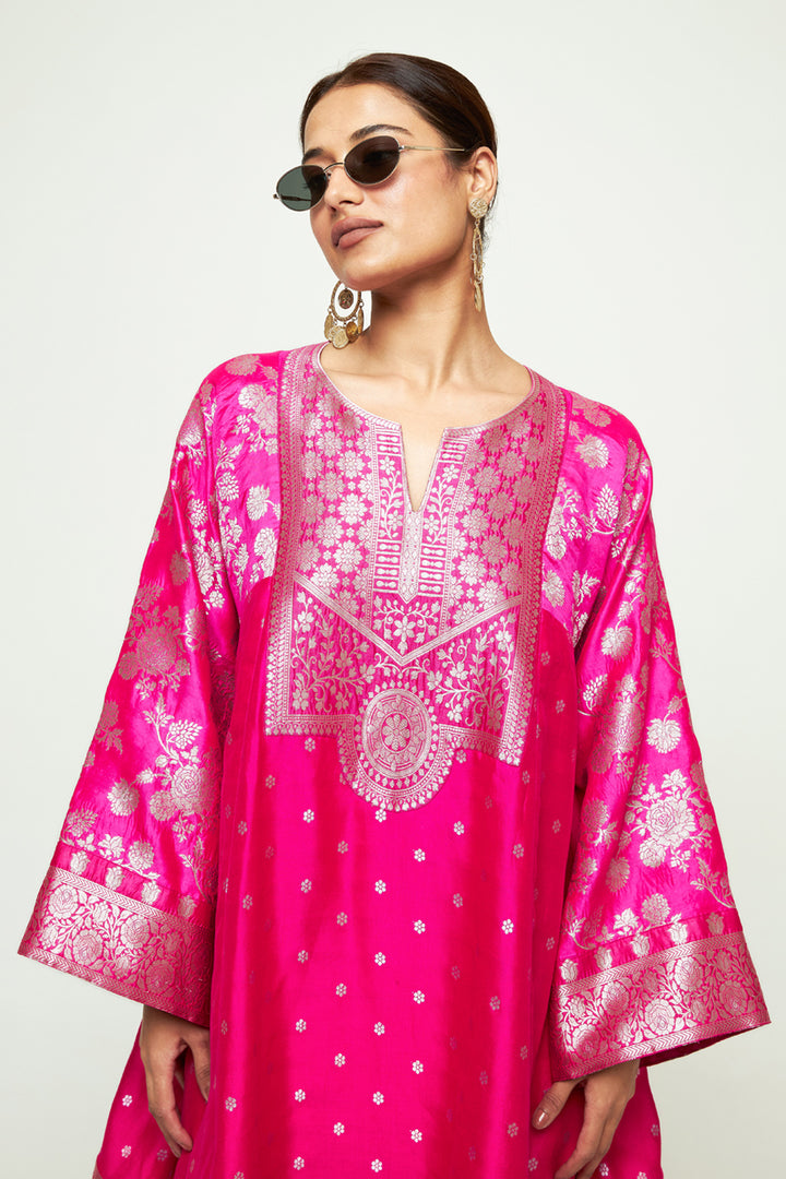 Gulnaz Pink Floral Brocade Choga Kurta With Farshi Salwar
