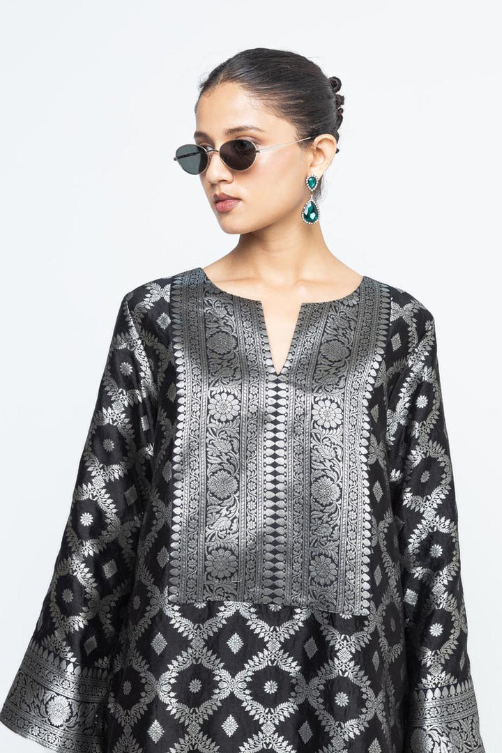 Heera Brocade Jaal Kurta With Pants - Black