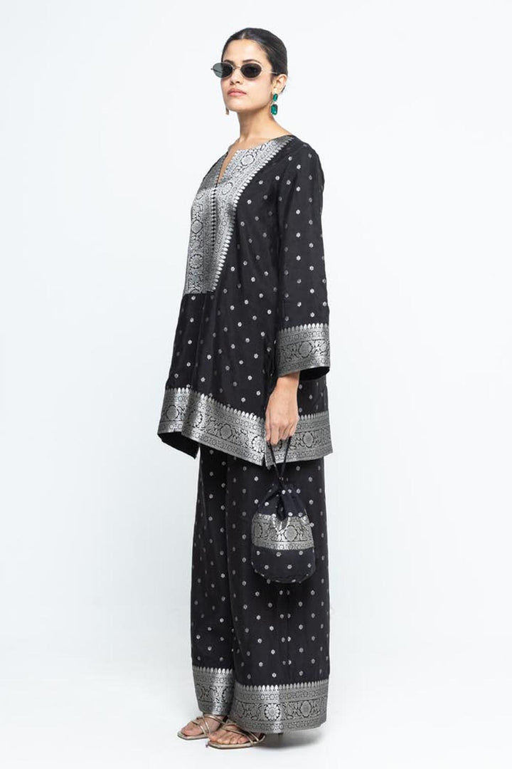 Mehak Black Butti Brocade Kurta With Pants
