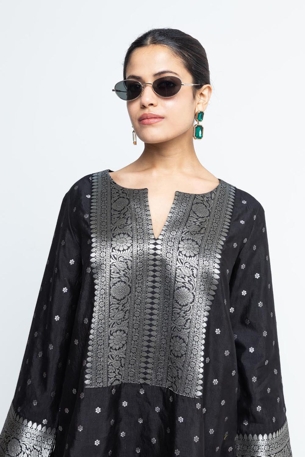 Mehak Black Butti Brocade Kurta With Pants