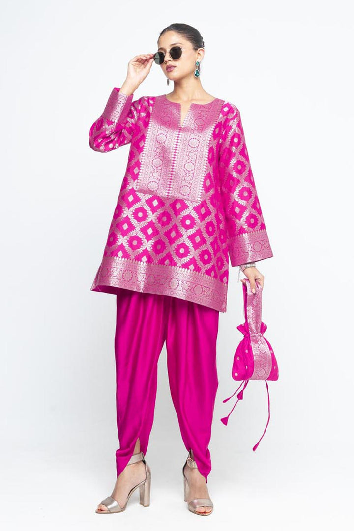 Heer Pink Brocade Jaal Kurta With Dhoti Set