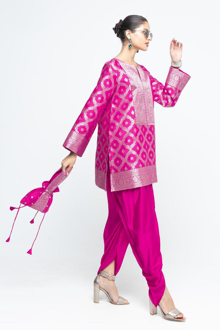 Heer Pink Brocade Jaal Kurta With Dhoti Set