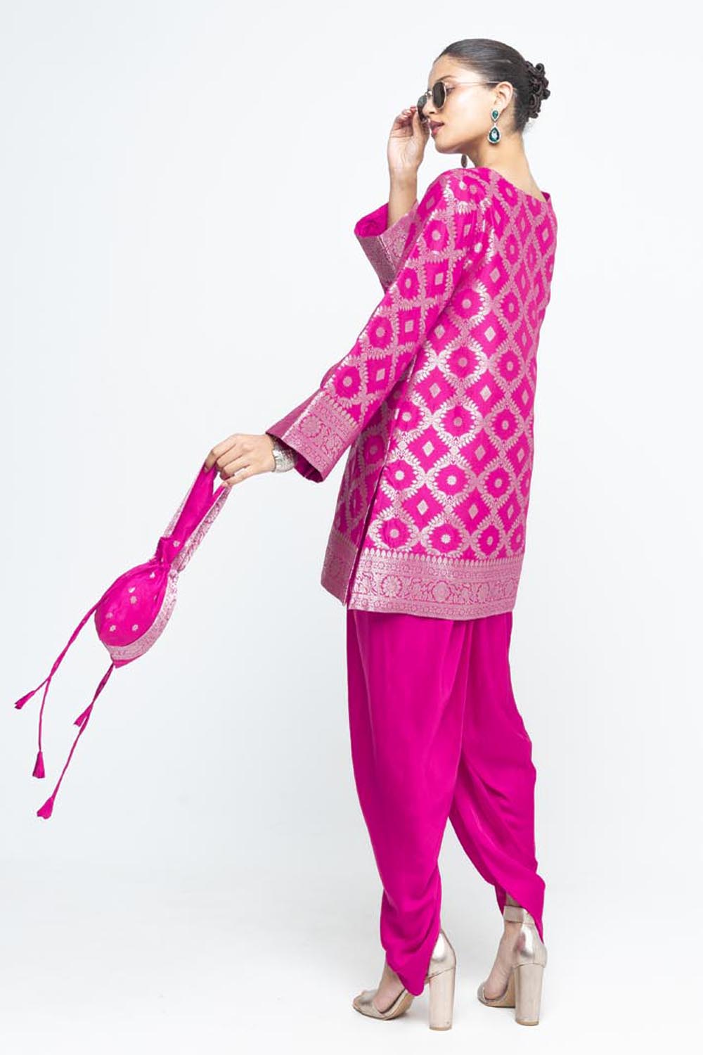 Heer Pink Brocade Jaal Kurta With Dhoti Set