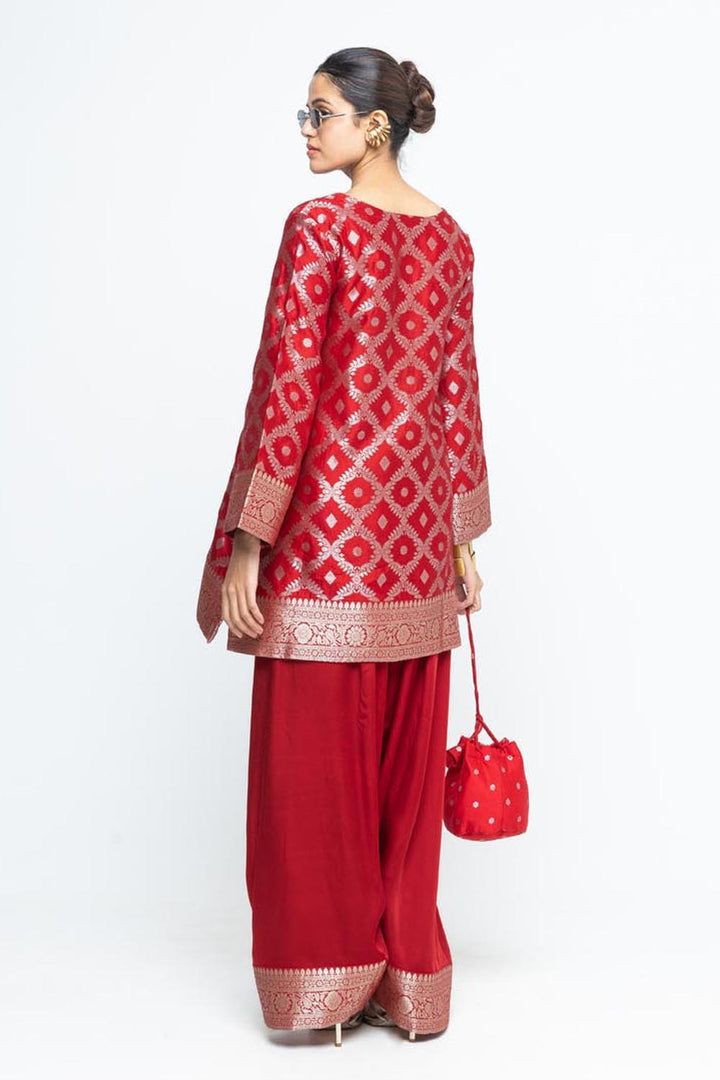 Seerat Brocade Jaal Silk Kurta With Farshi Set - Red