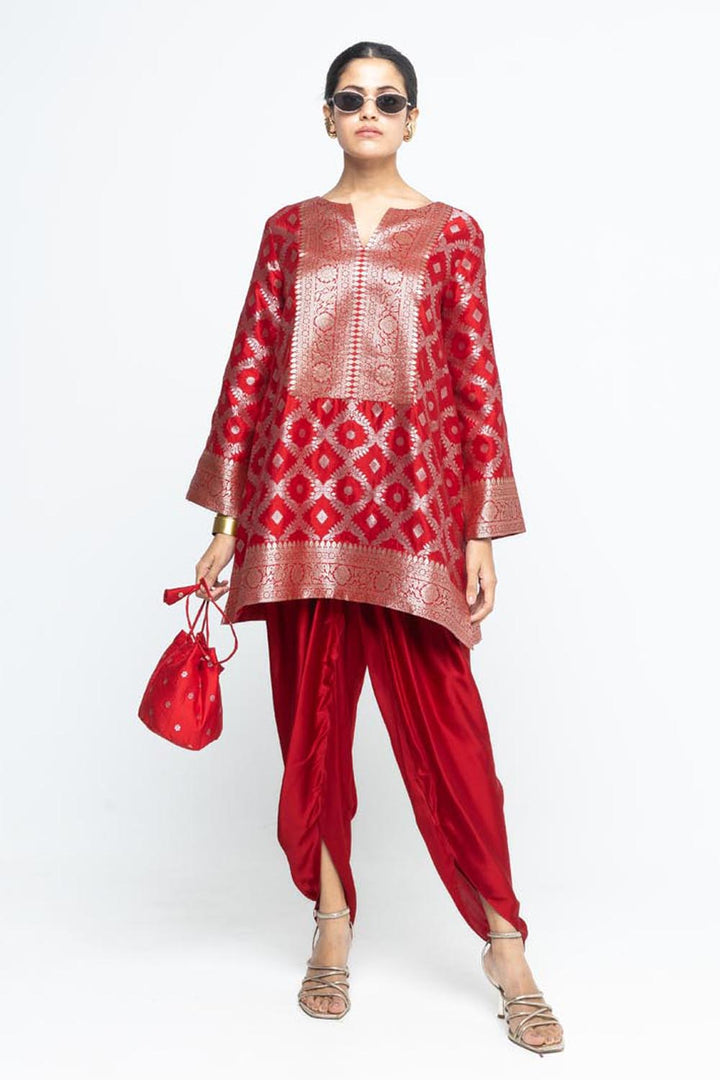 Heer Red Brocade Jaal Kurta With Dhoti Set