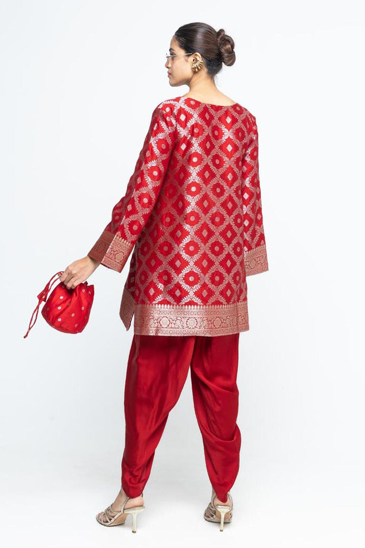 Heer Red Brocade Jaal Kurta With Dhoti Set