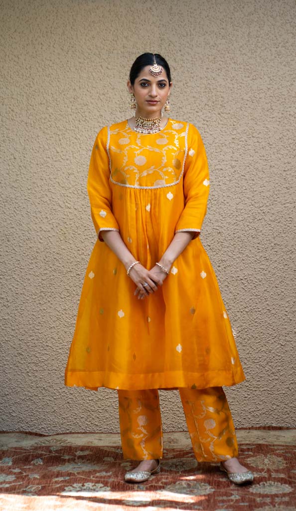 Orange Jaal Neck Butti Benarasi Kora Silk Kurta Set