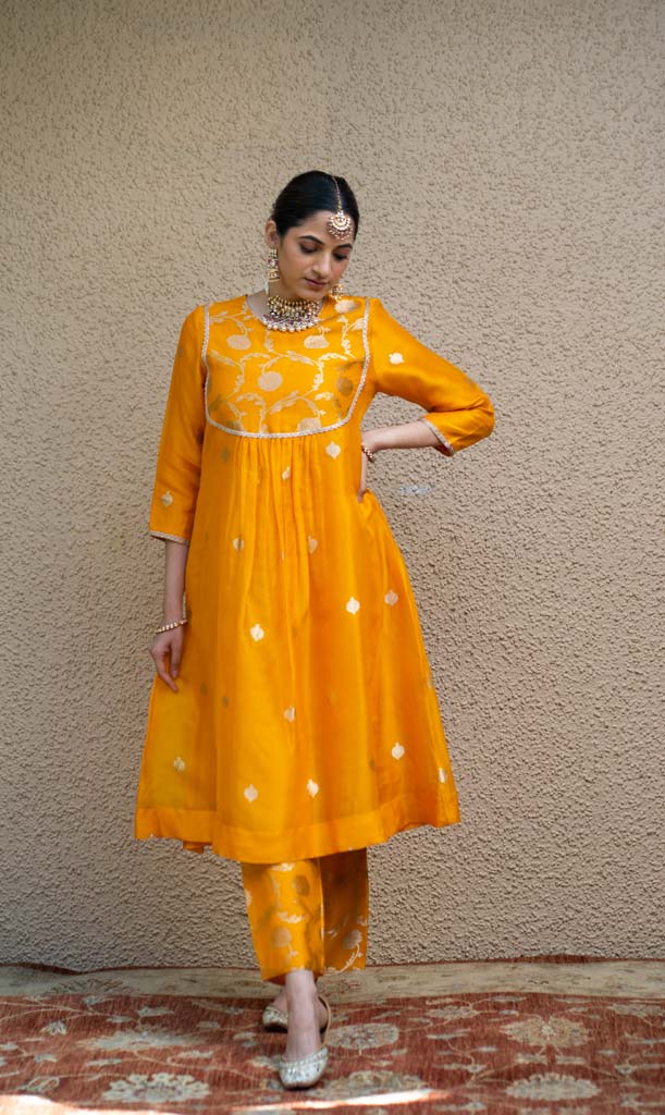 Orange Jaal Neck Butti Benarasi Kora Silk Kurta Set