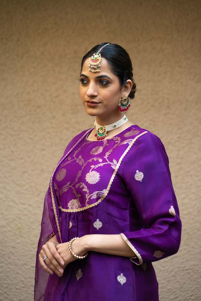 Purple Jaal Neck Butti Benarasi Kora Silk Kurta Set